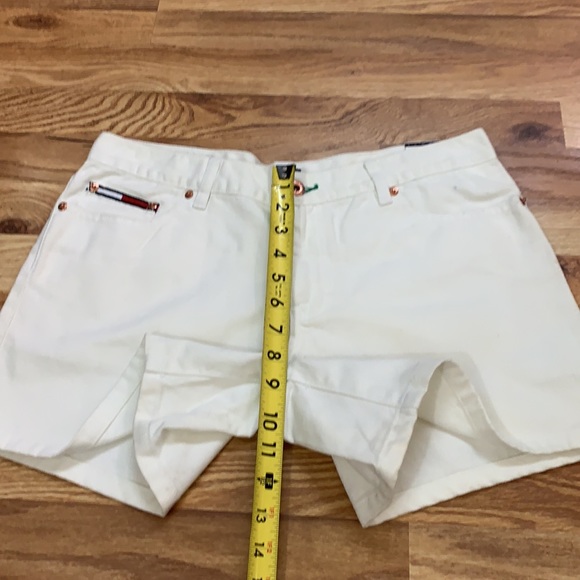 Tommy Hilfiger short size 11 - Picture 6 of 16